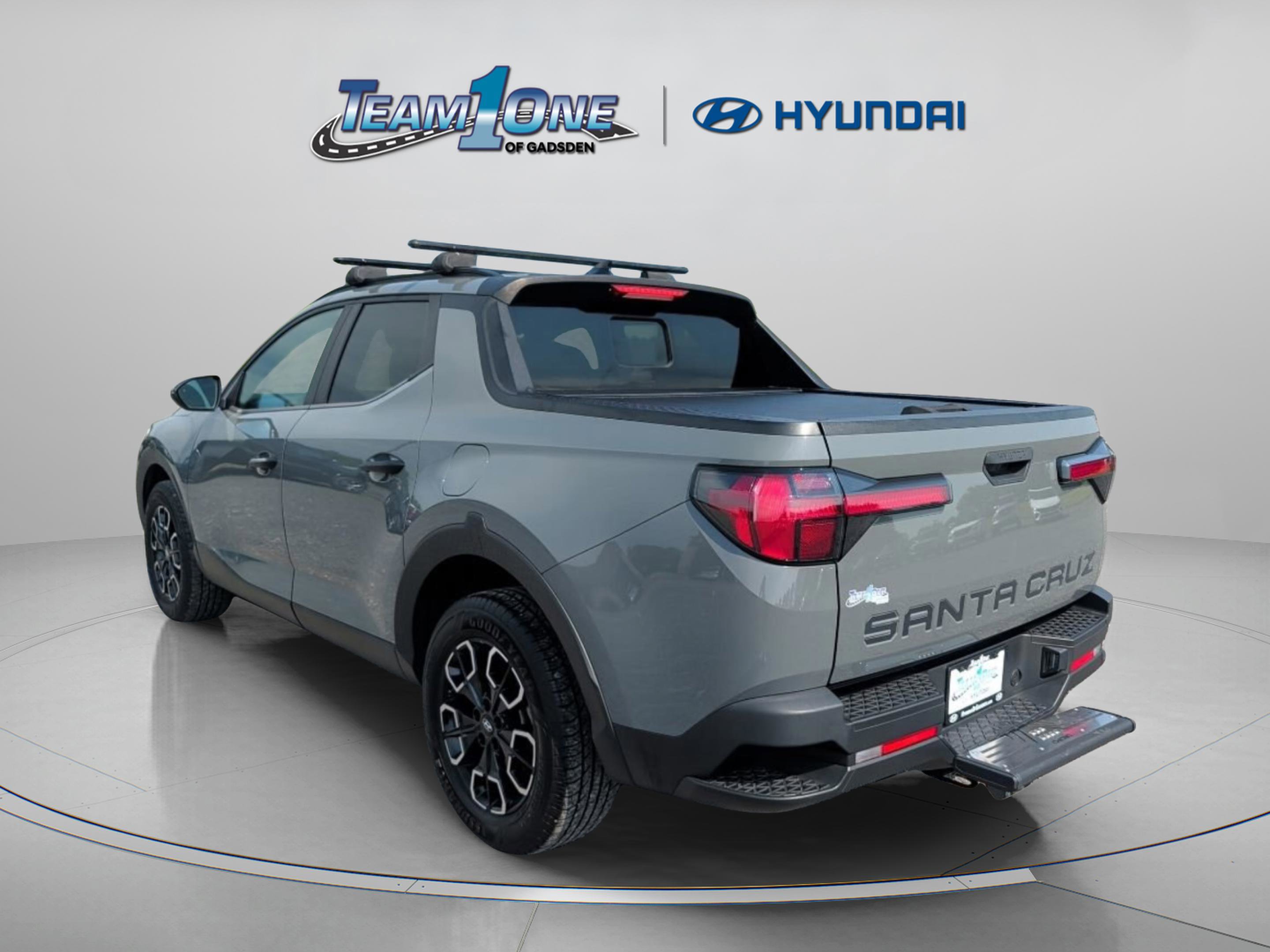 Used 2022 Hyundai Santa Cruz SEL w/ Activity Package FWD image 6
