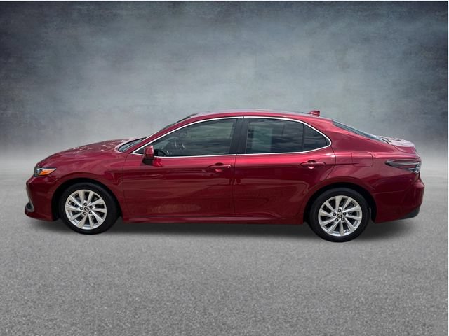Used 2022 Toyota Camry LE FWD image 6