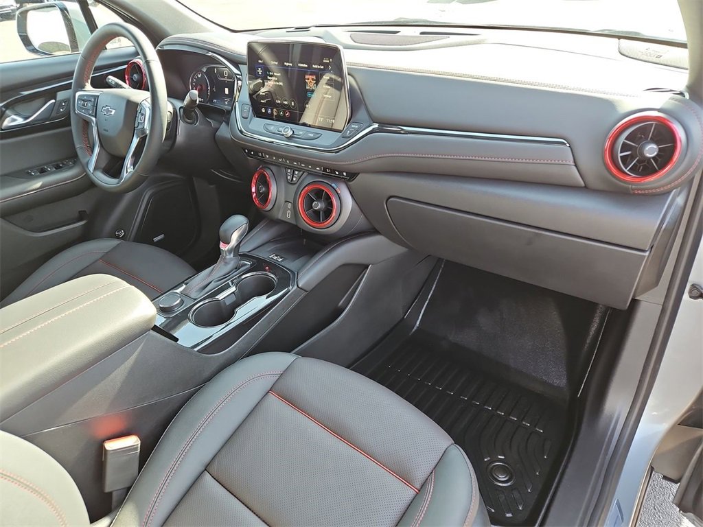 Used 2024 Chevrolet Blazer RS w/ Enhanced Convenience Package image 29