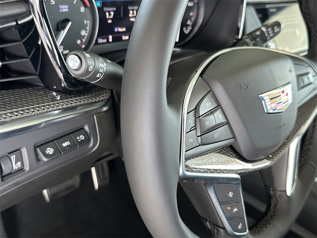 New 2025 Cadillac XT5 Sportv w/ Technology Package image 17