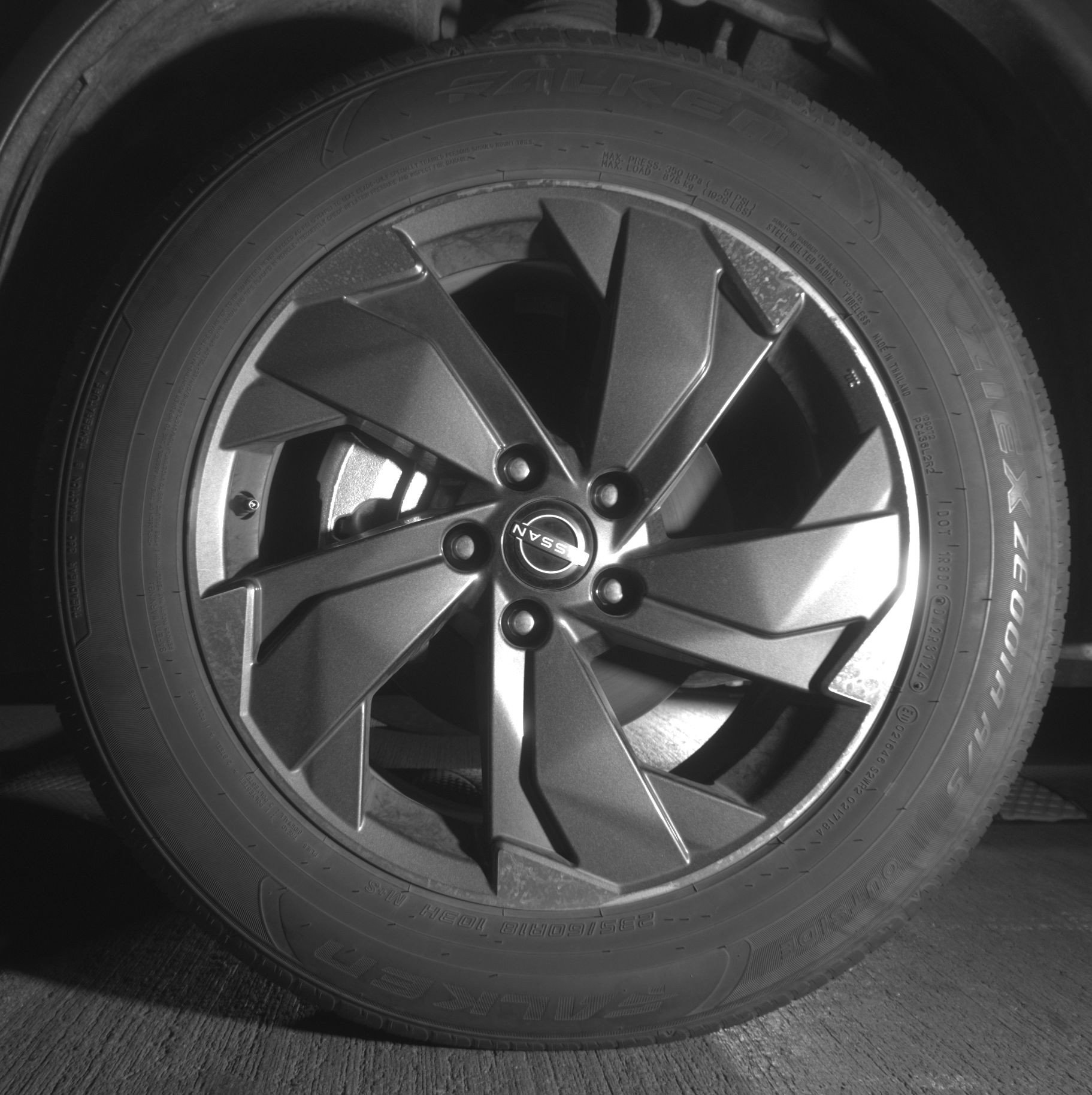 Used 2025 Nissan Rogue SV image 12