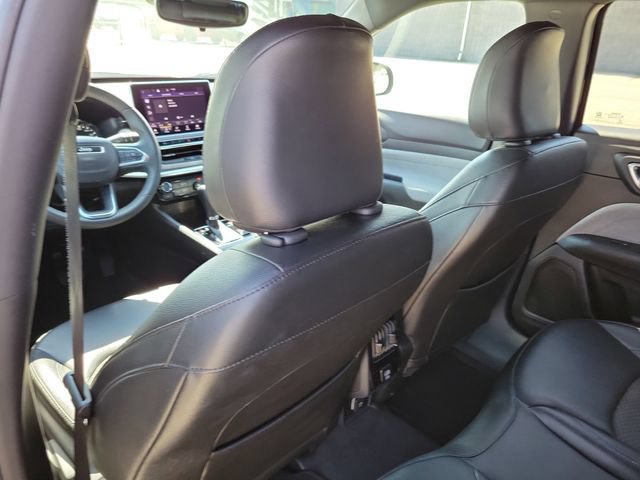 Used 2024 Jeep Compass Latitude AWD/4WD image 24