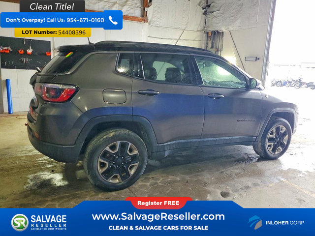Used 2017 Jeep Compass Trailhawk w/ Leather Interior Group AWD/4WD image 4