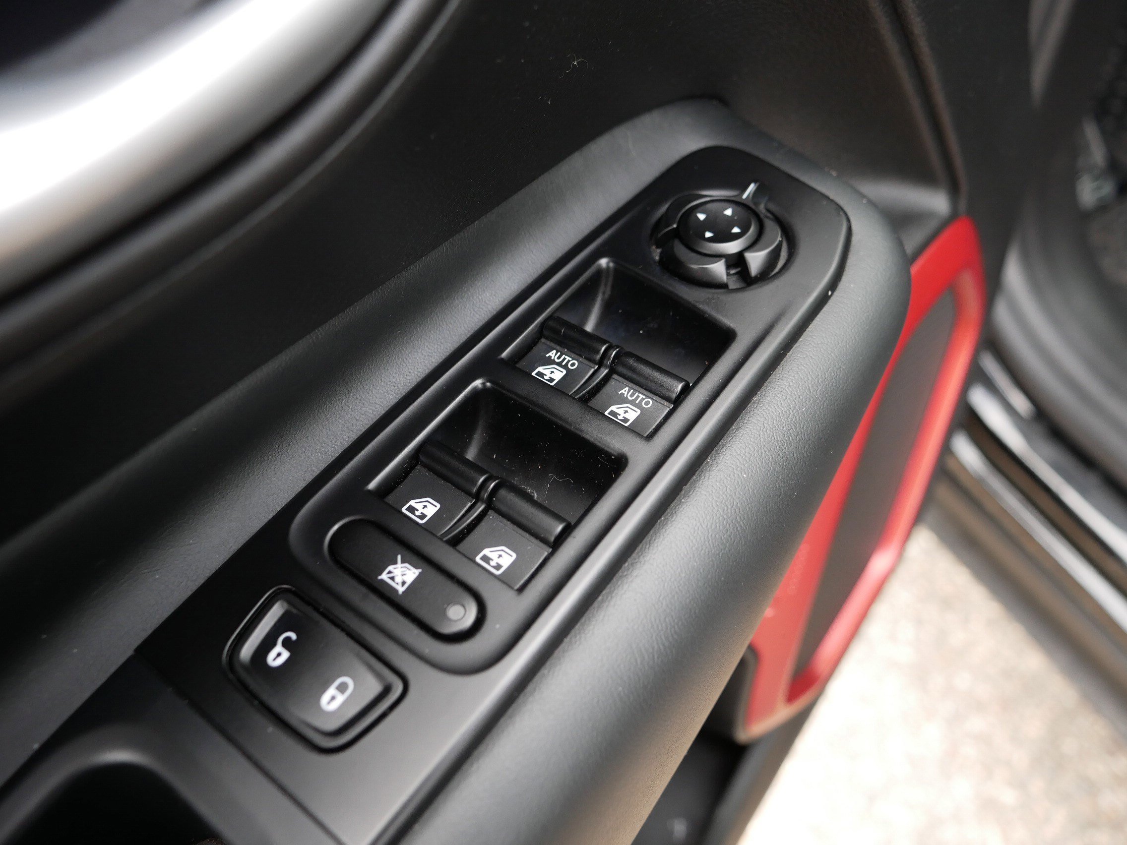 Used 2023 Jeep Renegade Trailhawk w/ Sun/Sound Group image 19