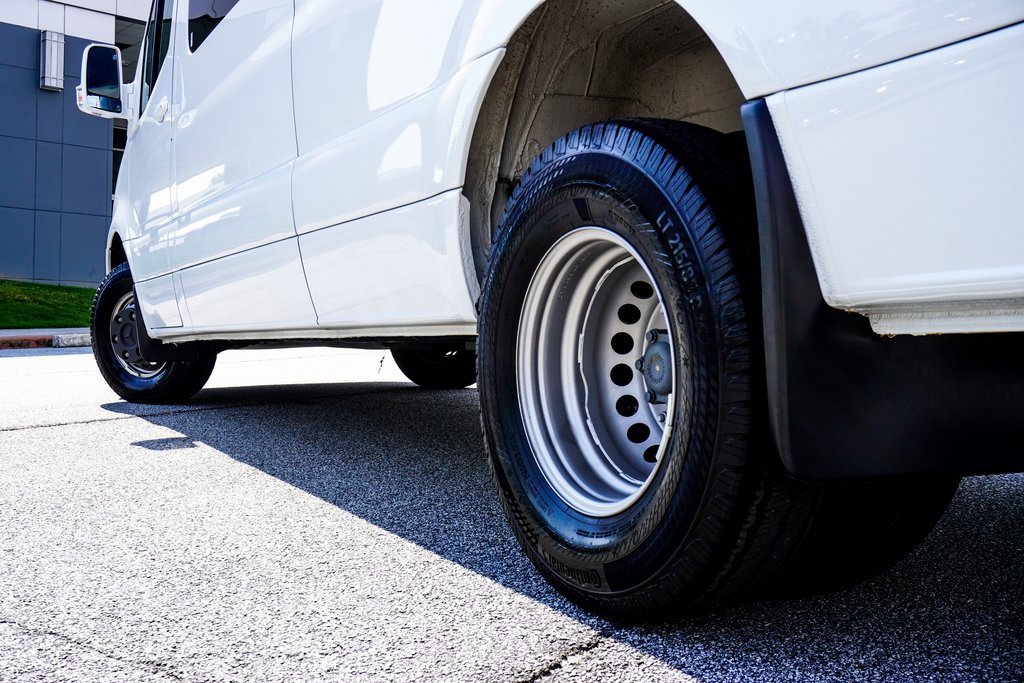 Used 2021 Mercedes-Benz Sprinter 3500 w/ Swivel Seat Package image 10