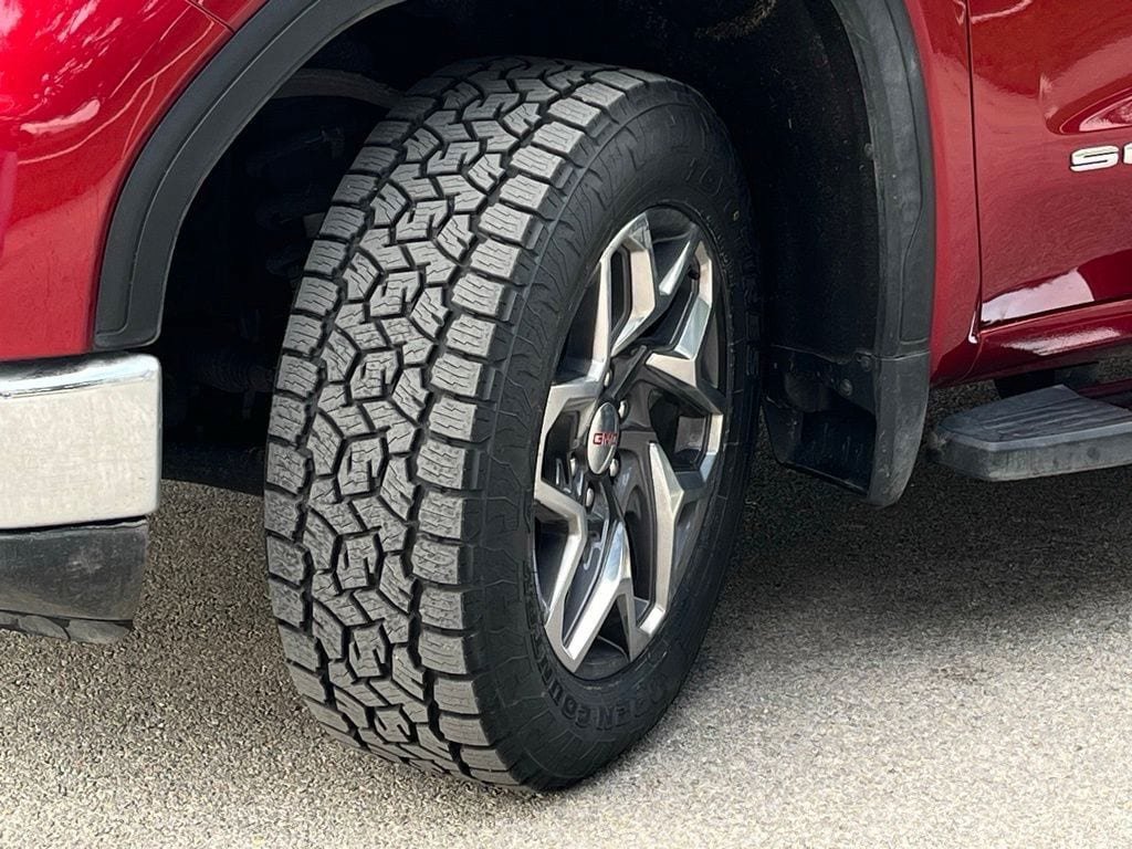 Used 2023 GMC Sierra 1500 SLT AWD/4WD image 28