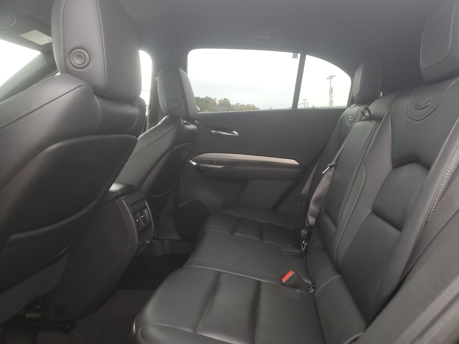 Used 2023 Cadillac XT4 Premium Luxury image 10