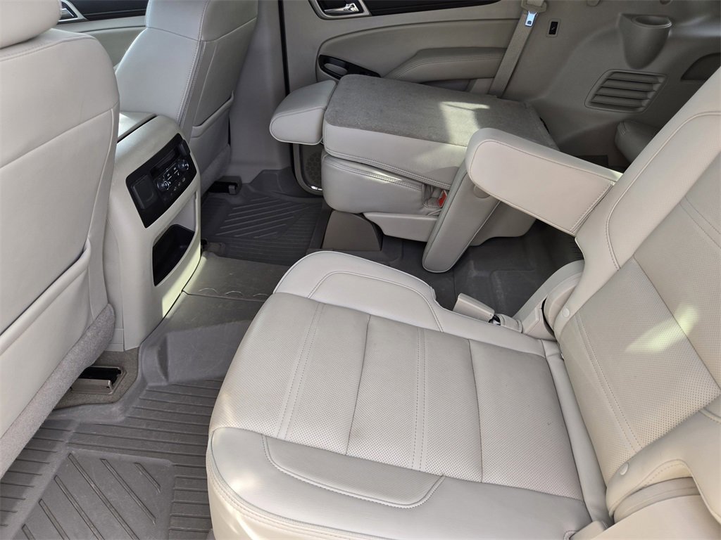 Used 2019 GMC Yukon Denali w/ Denali Ultimate Package image 17