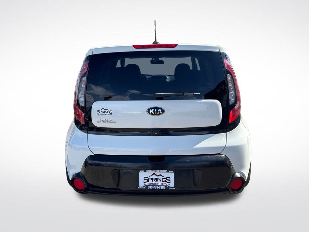 Used 2016 Kia Soul + FWD image 4