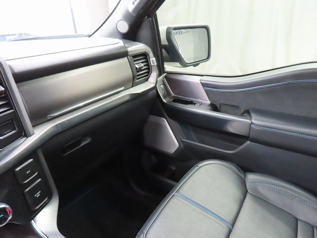 Used 2025 Ford F150 Platinum image 24