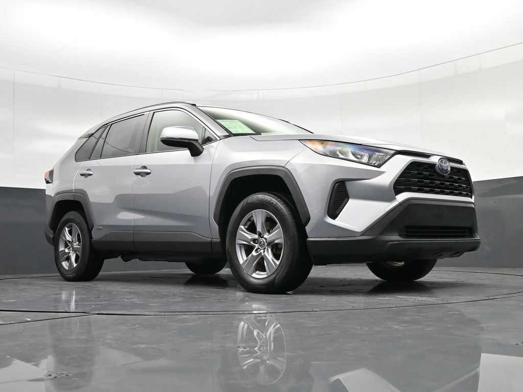 Used 2022 Toyota RAV4 LE AWD/4WD image 33
