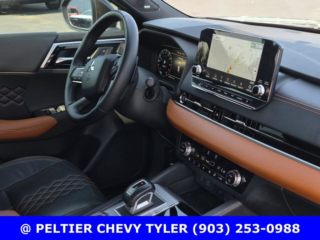 Used 2022 Mitsubishi Outlander SEL AWD/4WD image 11