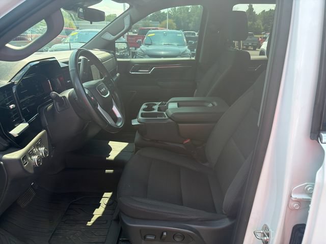 Used 2023 GMC Sierra 1500 SLE w/ X31 Off-Road Package AWD/4WD image 11