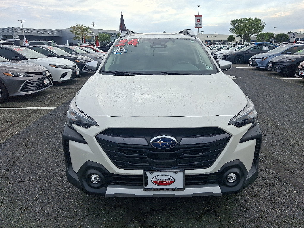 Used 2024 Subaru Outback Touring XT AWD/4WD image 2