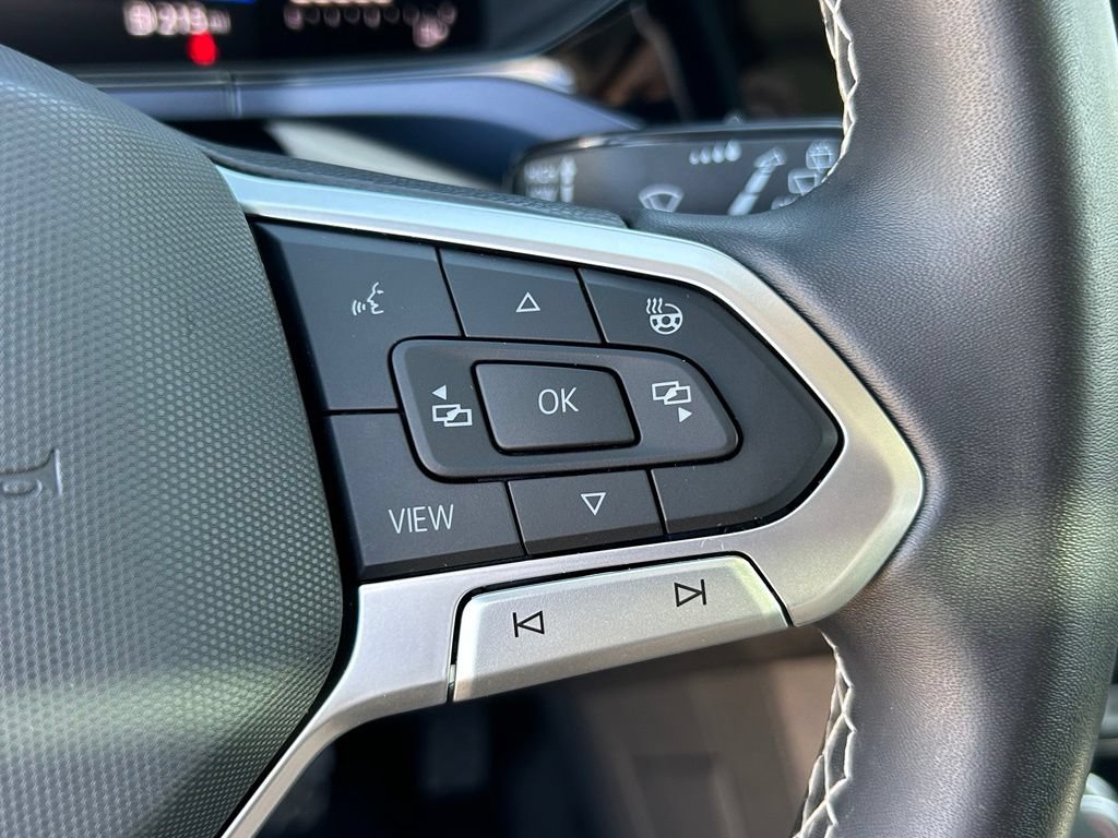Certified 2023 Volkswagen Taos SE FWD image 21