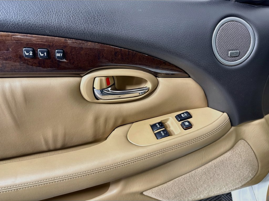 Used 2006 Lexus SC 430 Convertible w/ Preferred Accessory Pkg RWD image 20