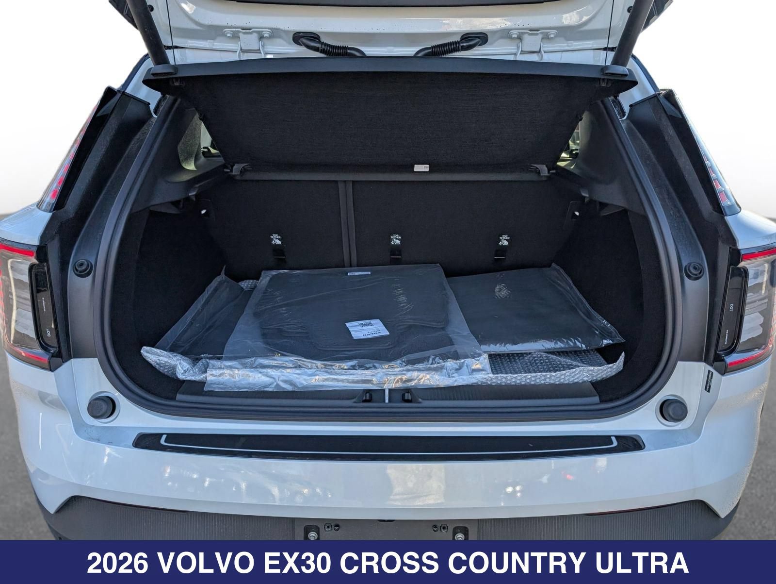 New 2026 Volvo EX30 Cross Country Ultra w/ Protection Package Premier AWD/4WD image 20