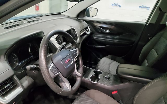 Used 2024 GMC Terrain SLE image 43