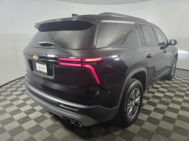Used 2025 Chevrolet Traverse LT image 5