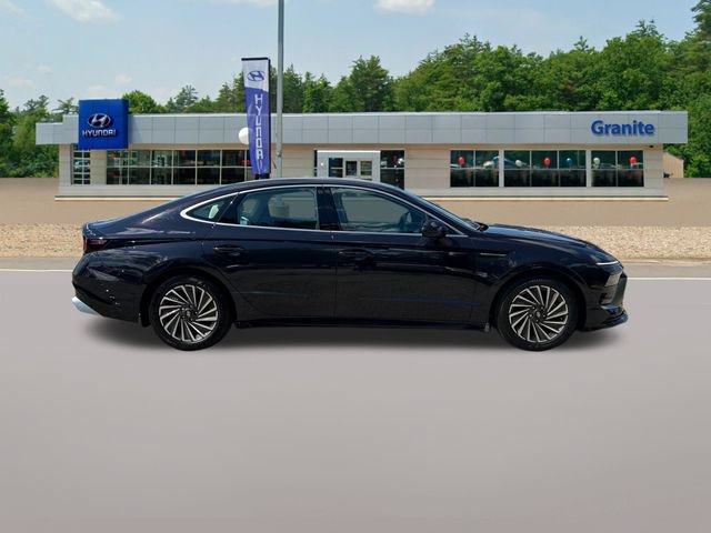Used 2025 Hyundai Sonata SEL FWD image 5