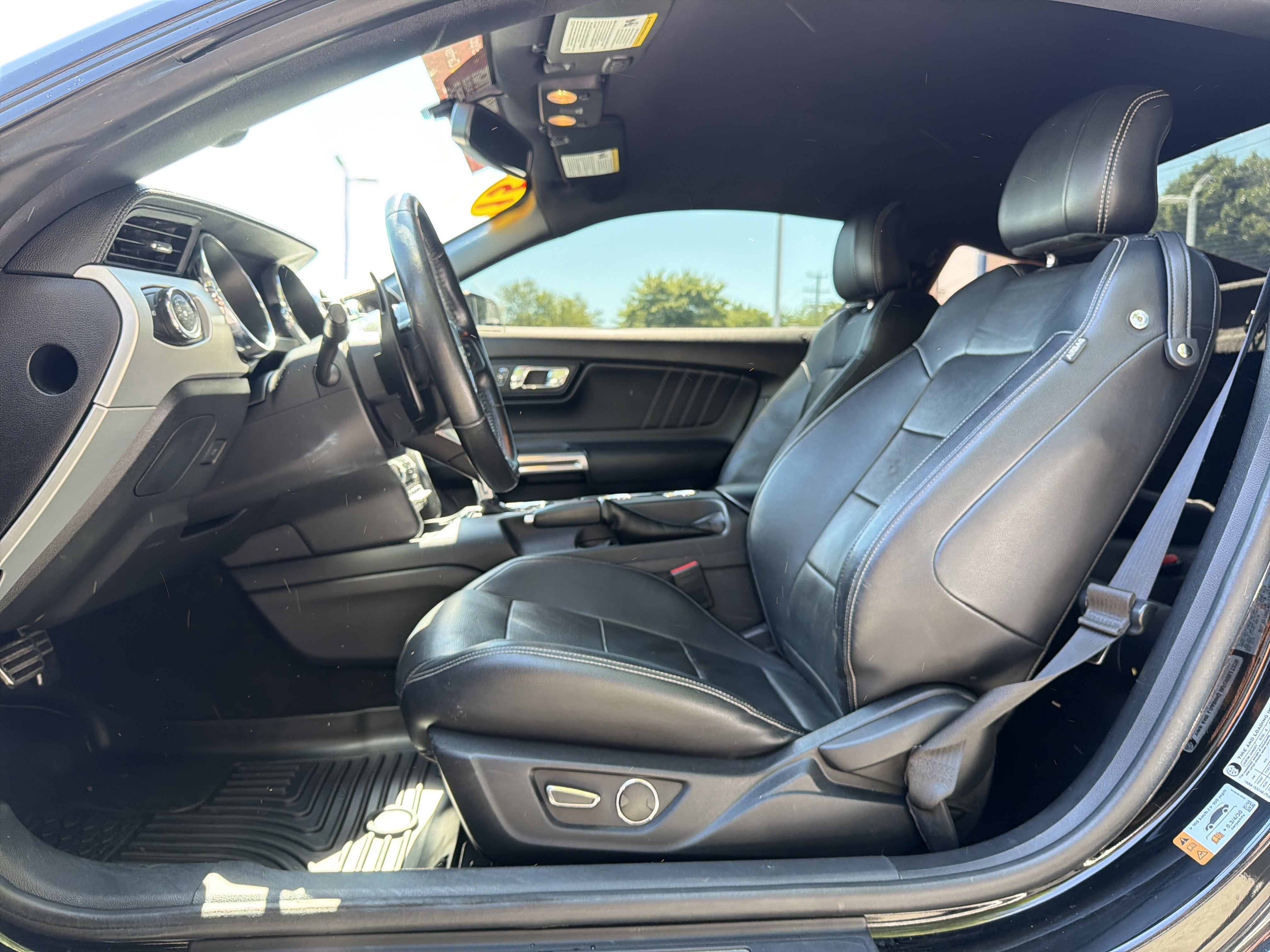 Used 2015 Ford Mustang GT Premium w/ Equipment Group 401A RWD image 16
