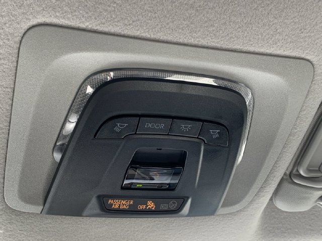 Used 2026 Toyota Corolla Cross LE FWD image 31