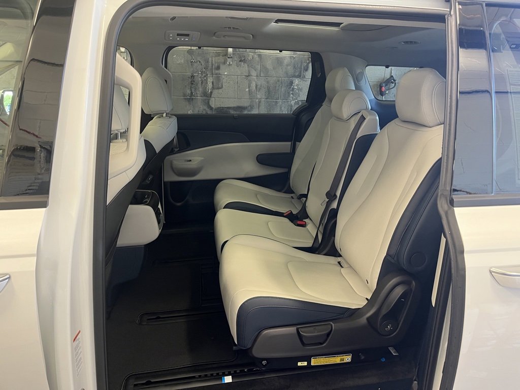 New 2026 Kia Carnival SX image 26