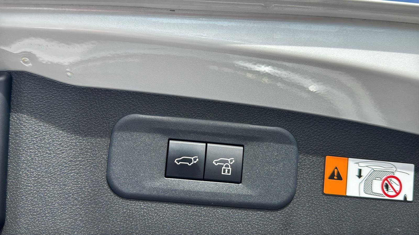 Used 2025 Lexus NX 350h AWD w/ Premium Package image 31