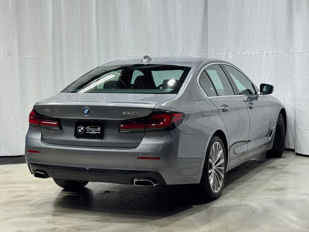 Used 2023 BMW 540i xDrive w/ Premium Package image 6