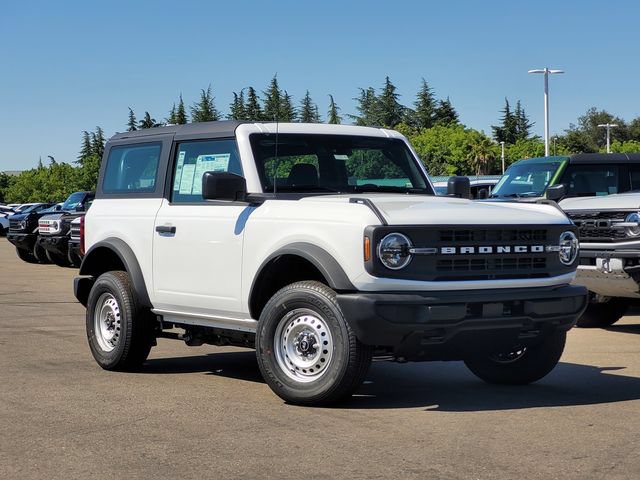 New 2026 Ford Bronco 2-Door AWD/4WD image 1
