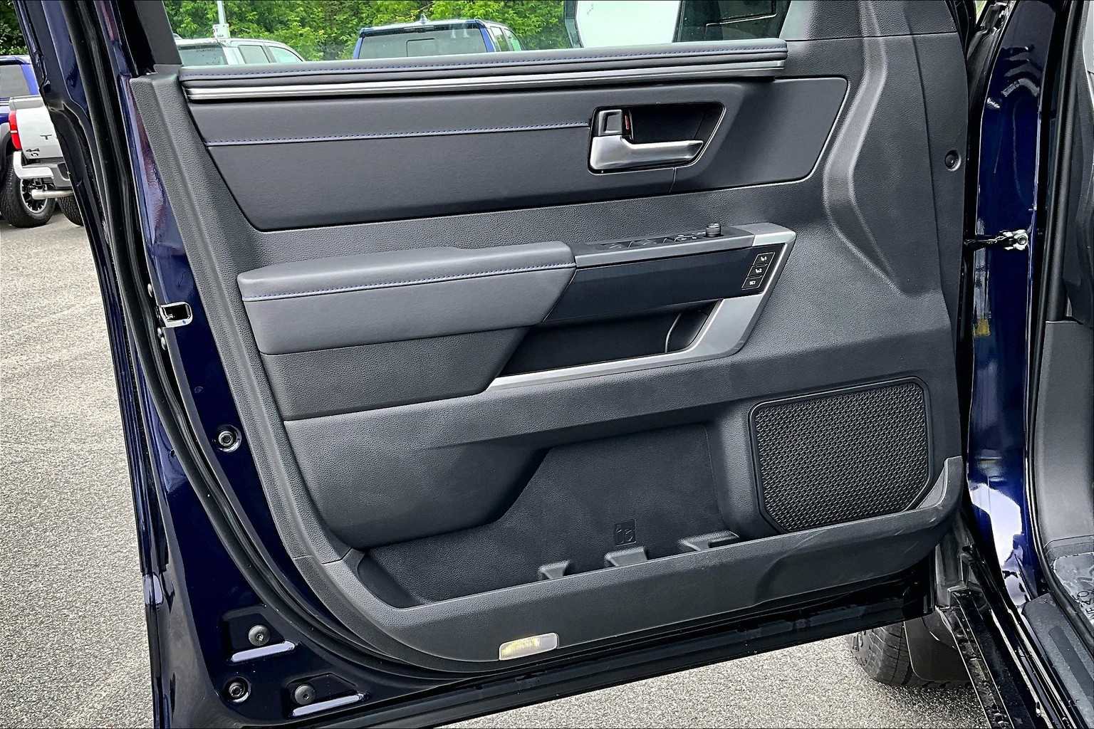 New 2025 Toyota Tundra Platinum image 10