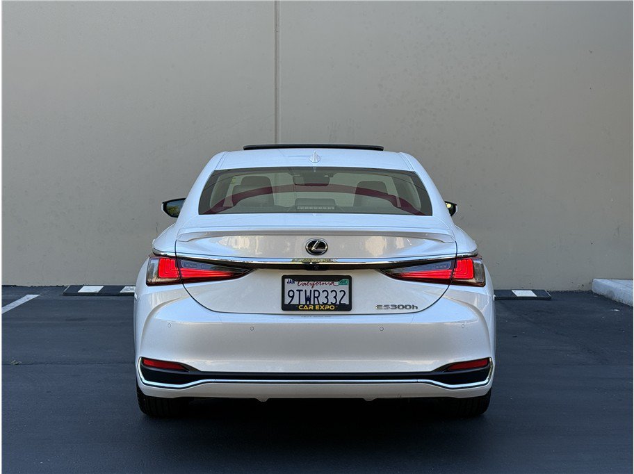 Used 2019 Lexus ES 300h w/ Premium Package FWD image 5
