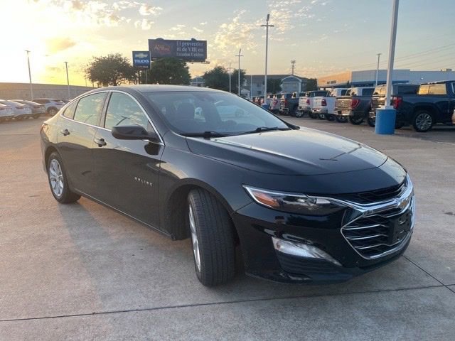 Used 2024 Chevrolet Malibu LT FWD image 3