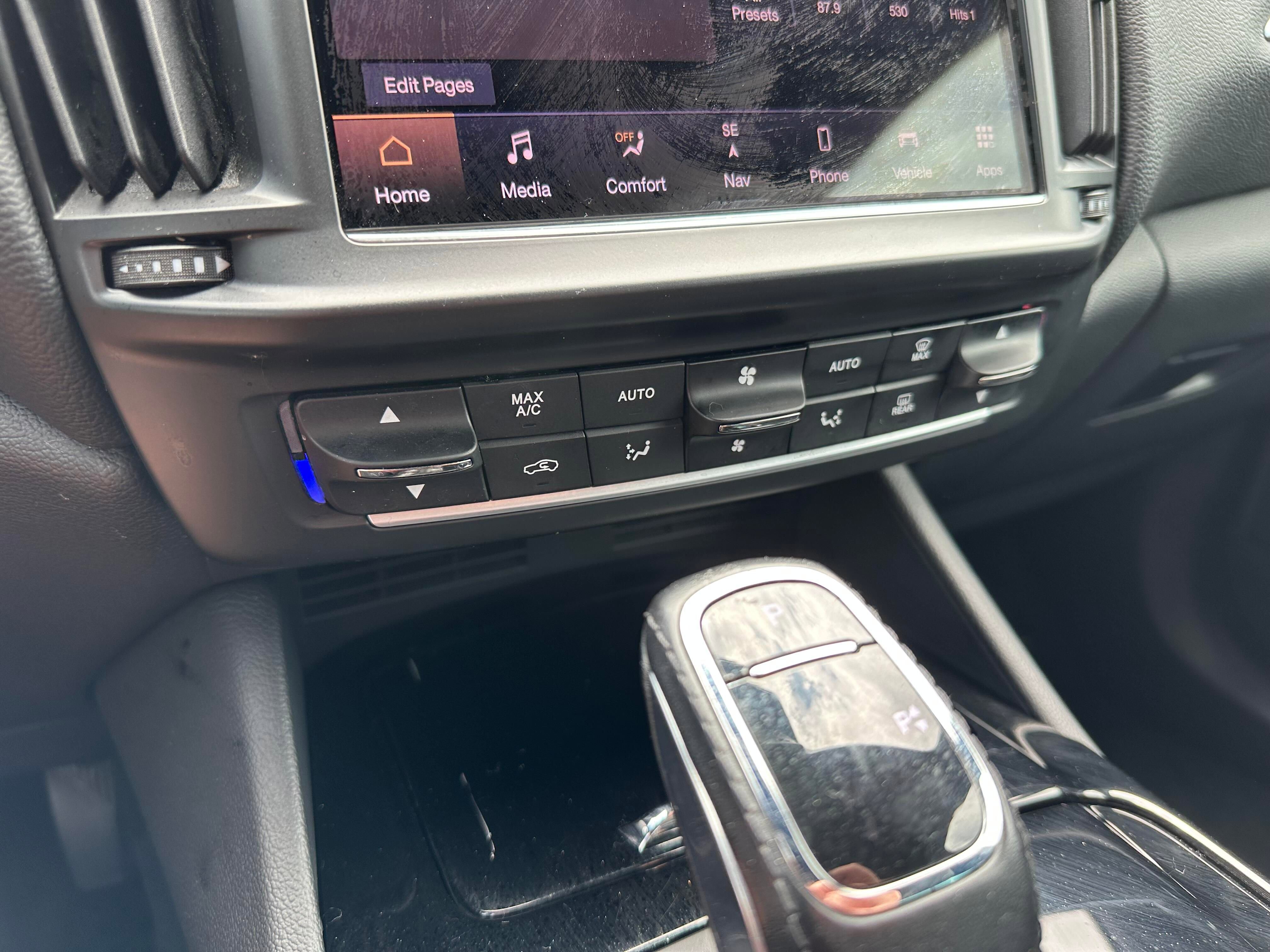 Used 2023 Maserati Levante Modena image 25