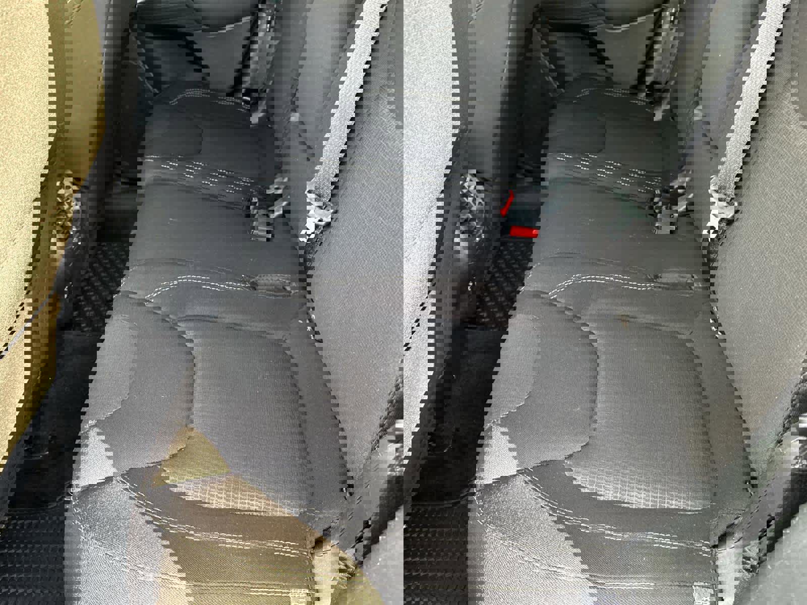 Used 2016 Jeep Cherokee Latitude w/ Cold Weather Group image 14