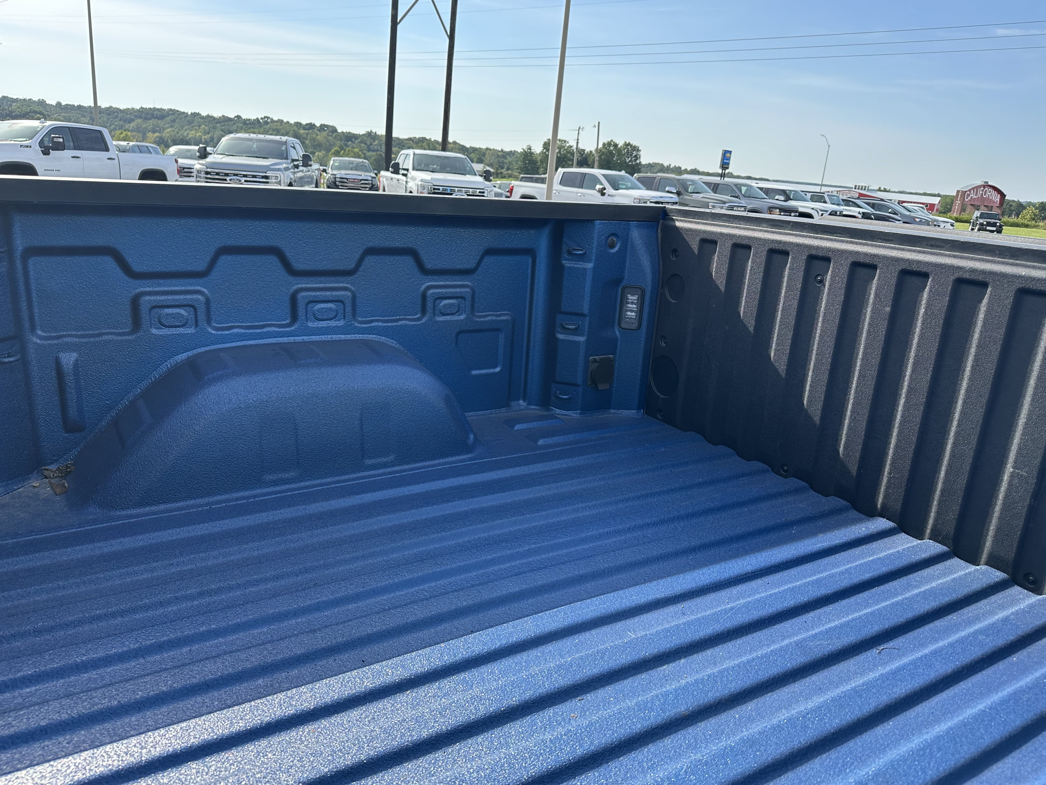 Used 2025 Chevrolet Silverado 1500 RST AWD/4WD image 9