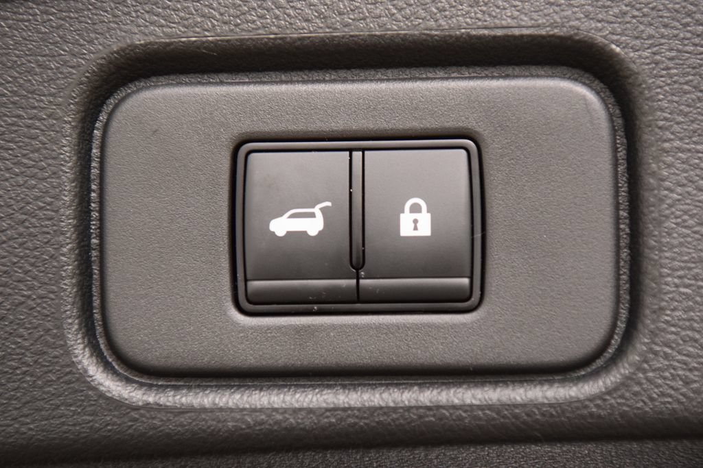 Used 2025 Nissan Pathfinder Platinum w/ Cargo Package AWD/4WD image 22