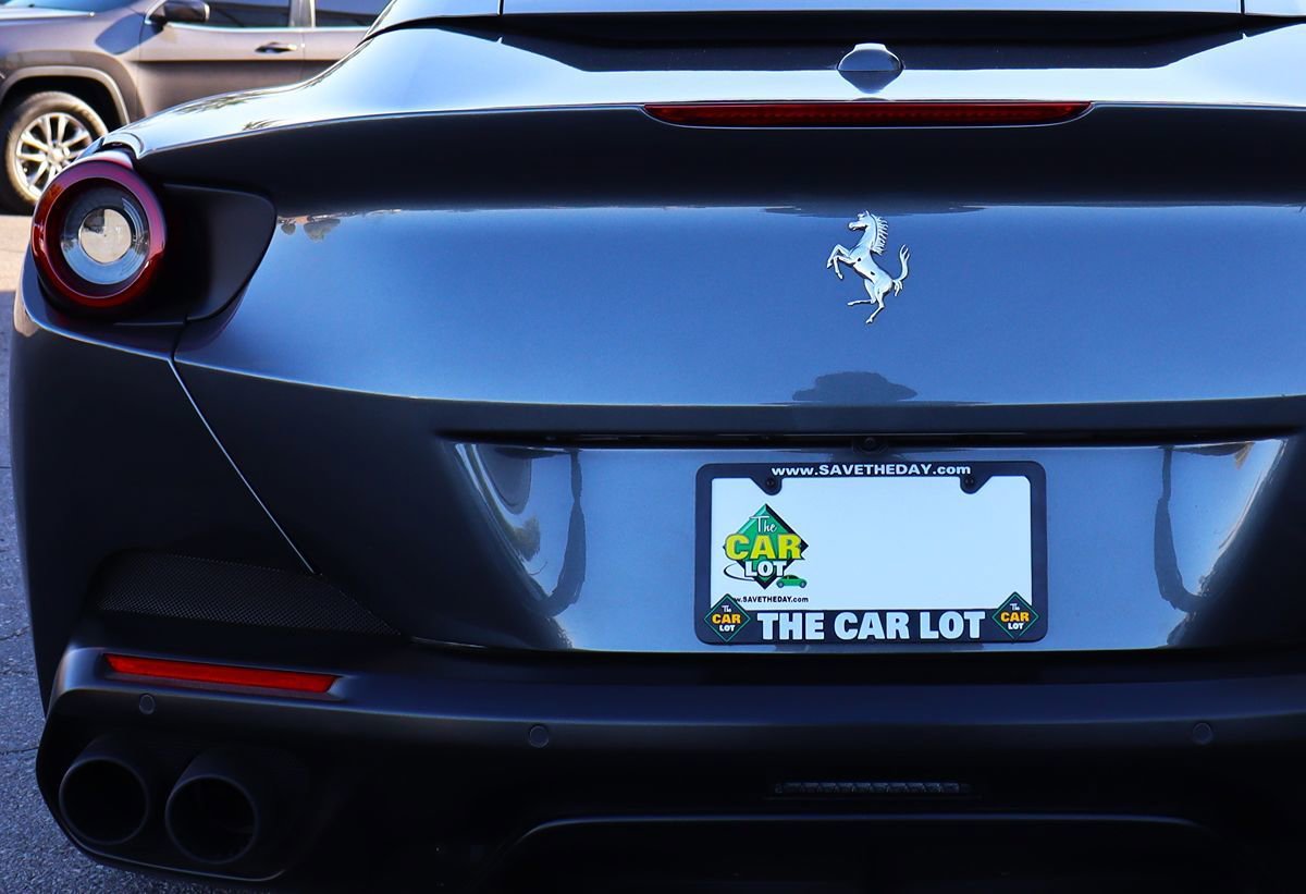 Used 2020 Ferrari Portofino RWD image 25