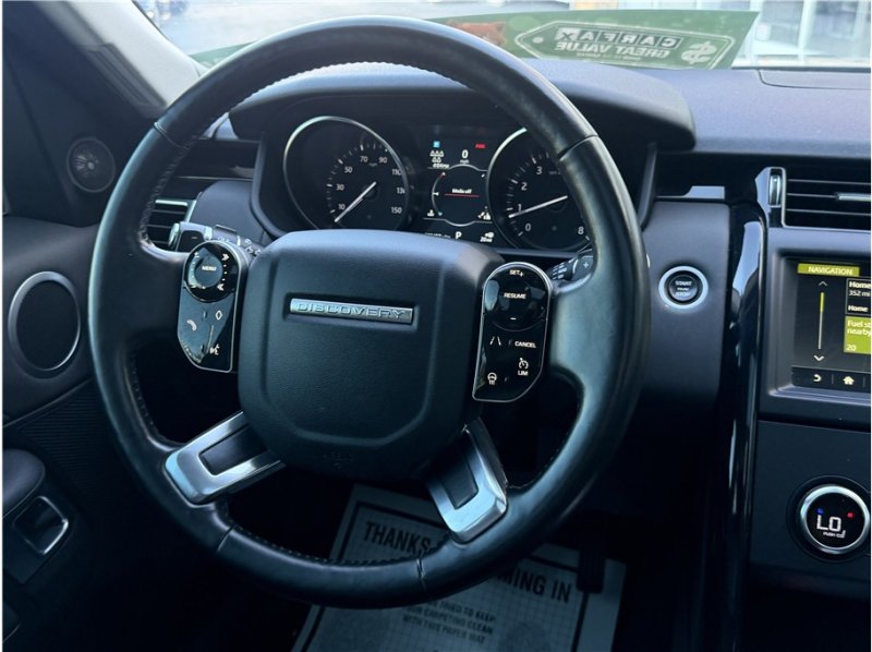 Used 2019 Land Rover Discovery SE AWD/4WD image 40