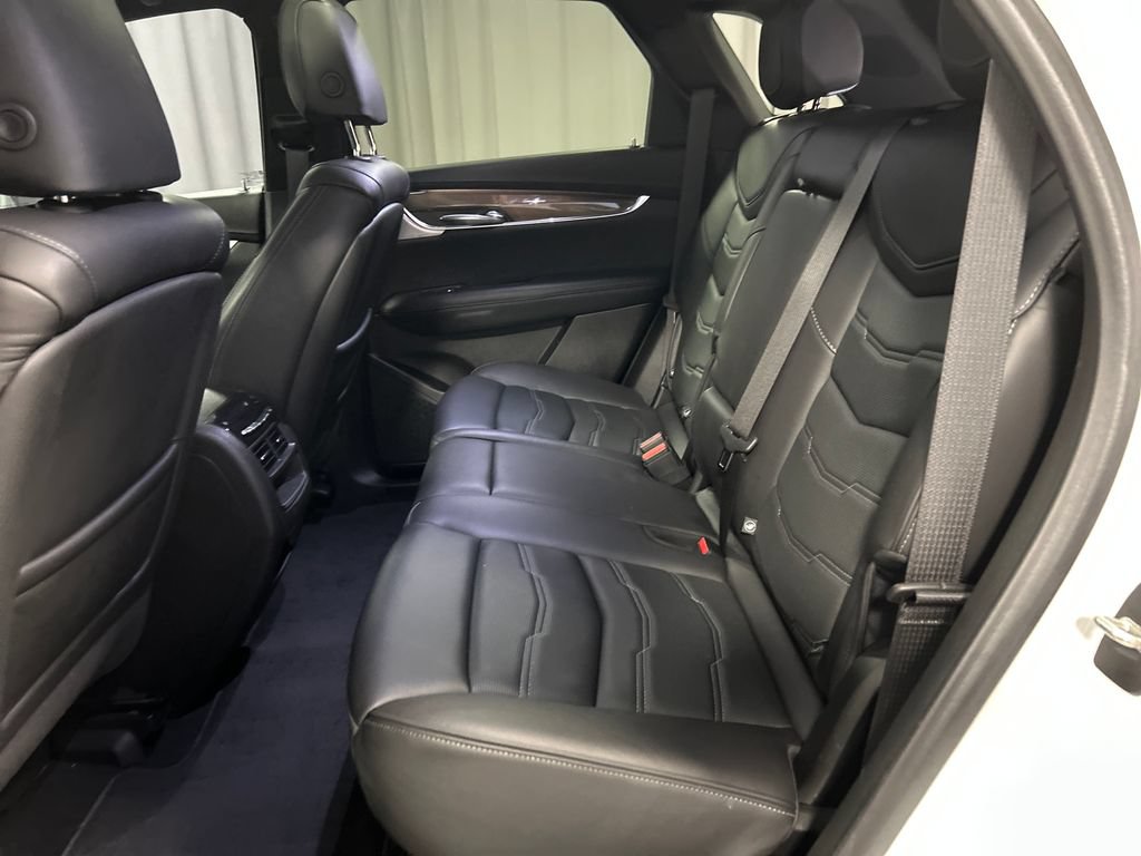 Used 2022 Cadillac XT5 Sportv w/ Platinum Package AWD/4WD image 24