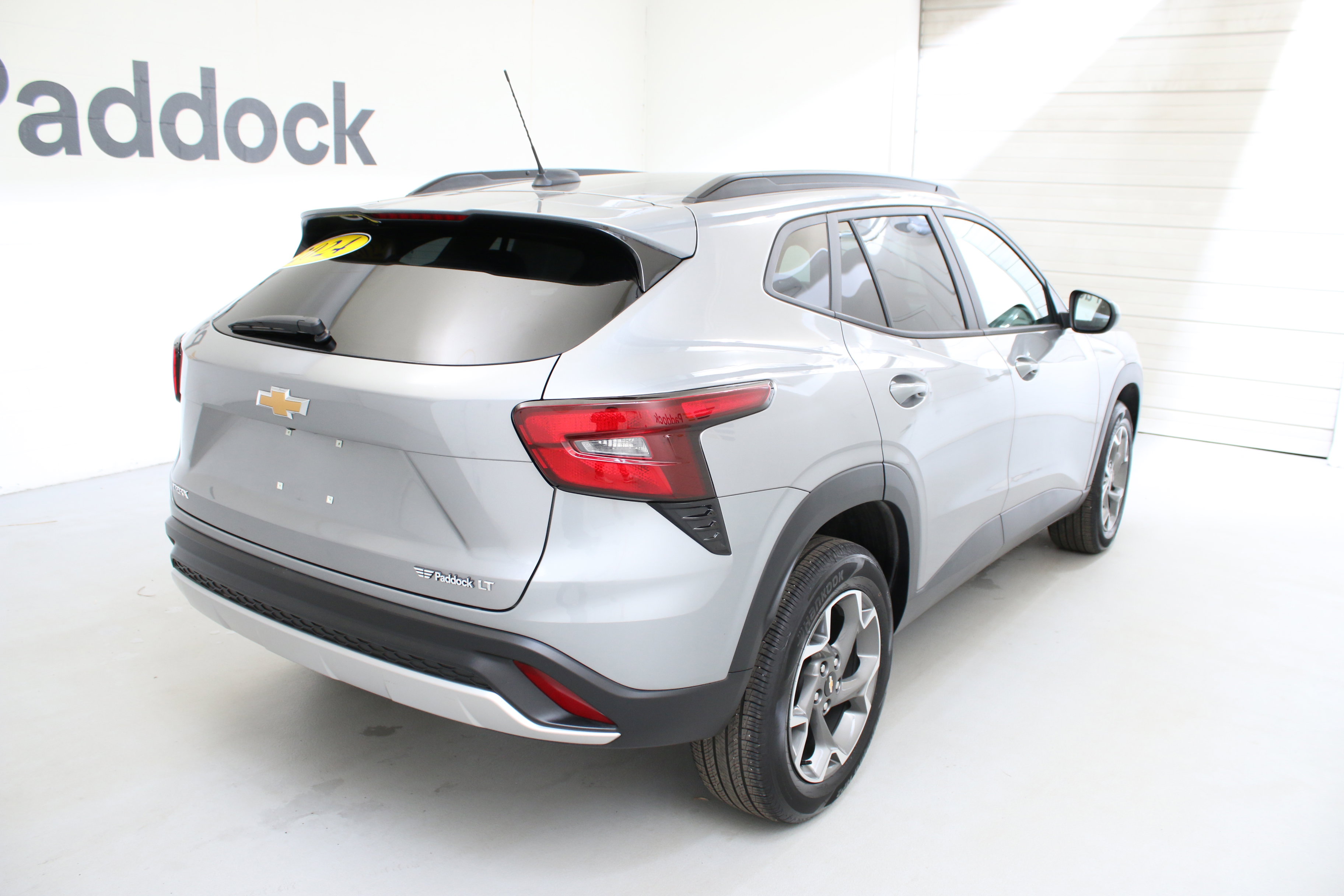 Used 2024 Chevrolet Trax LT w/ Driver Confidence Package image 9