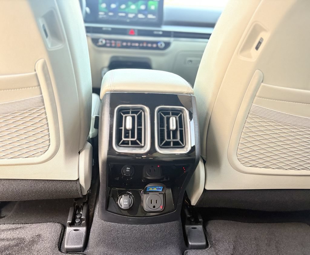 Used 2025 Kia Sorento SX Prestige AWD/4WD image 26