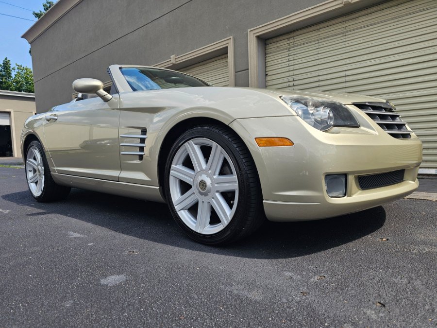 Used 2008 Chrysler Crossfire Limited RWD image 26
