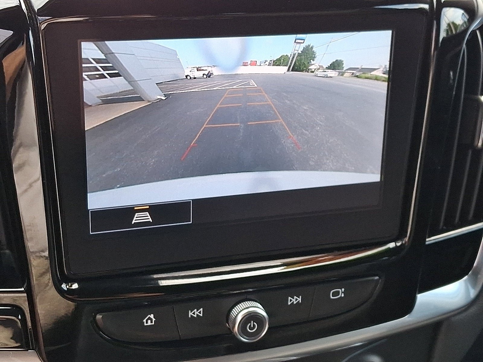 Used 2023 Chevrolet Traverse LT w/ LPO, Floor Liner Package AWD/4WD image 20