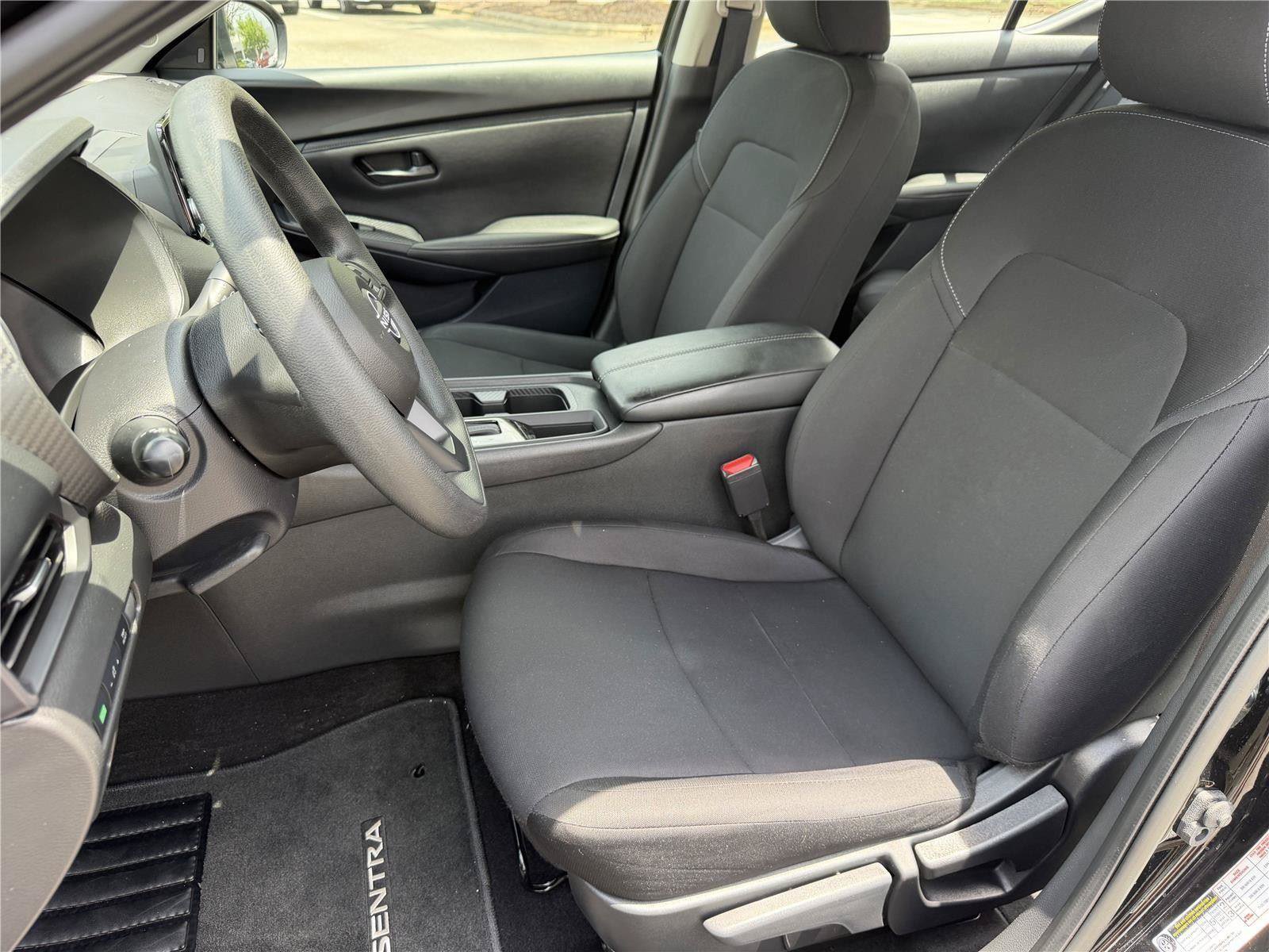 Used 2024 Nissan Sentra S FWD image 27