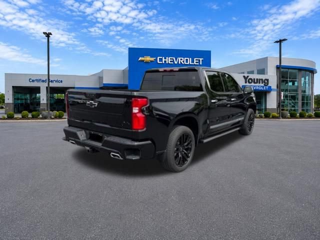 Used 2025 Chevrolet Silverado 1500 High Country AWD/4WD image 7