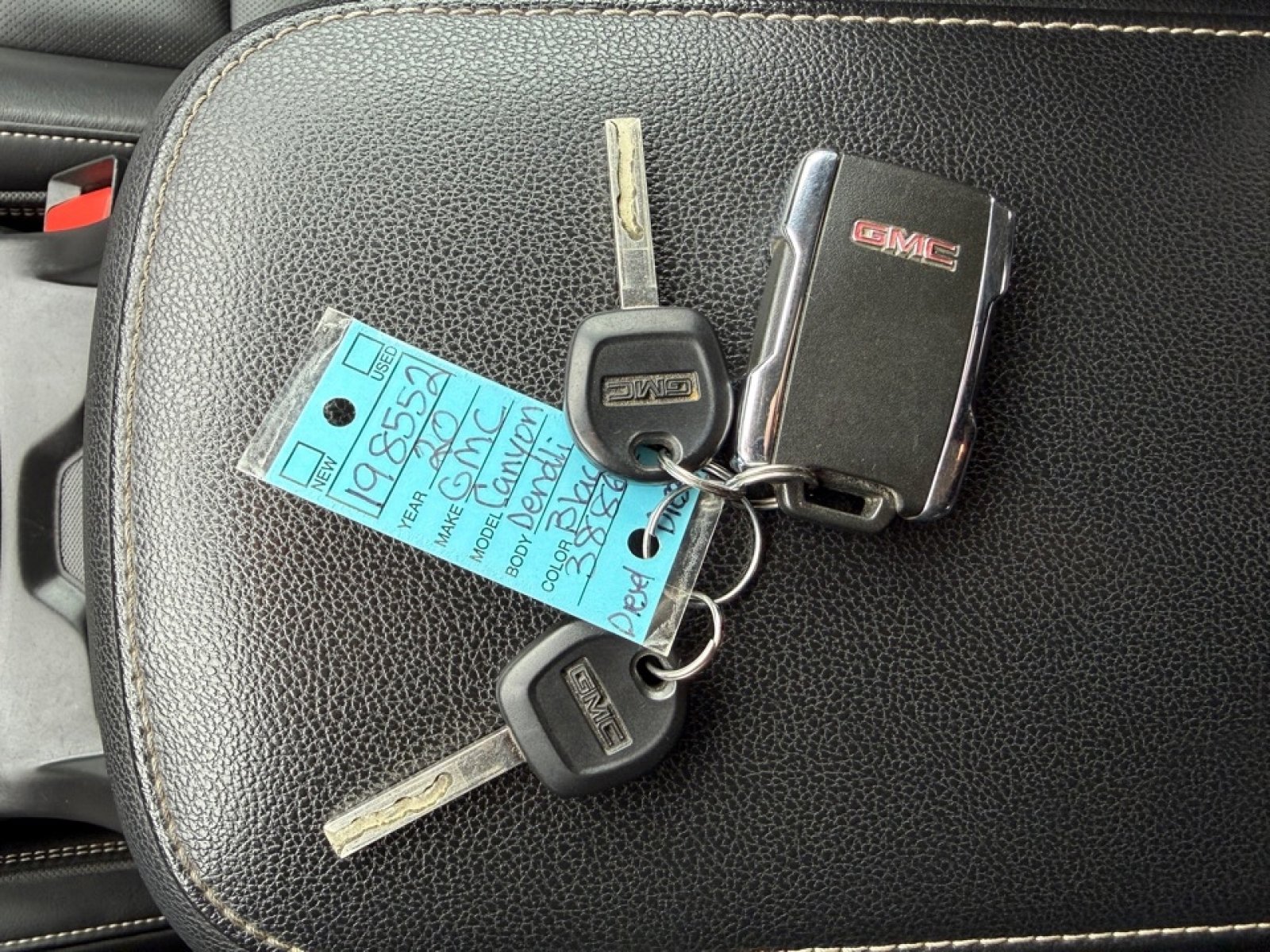 Used 2020 GMC Canyon Denali image 43