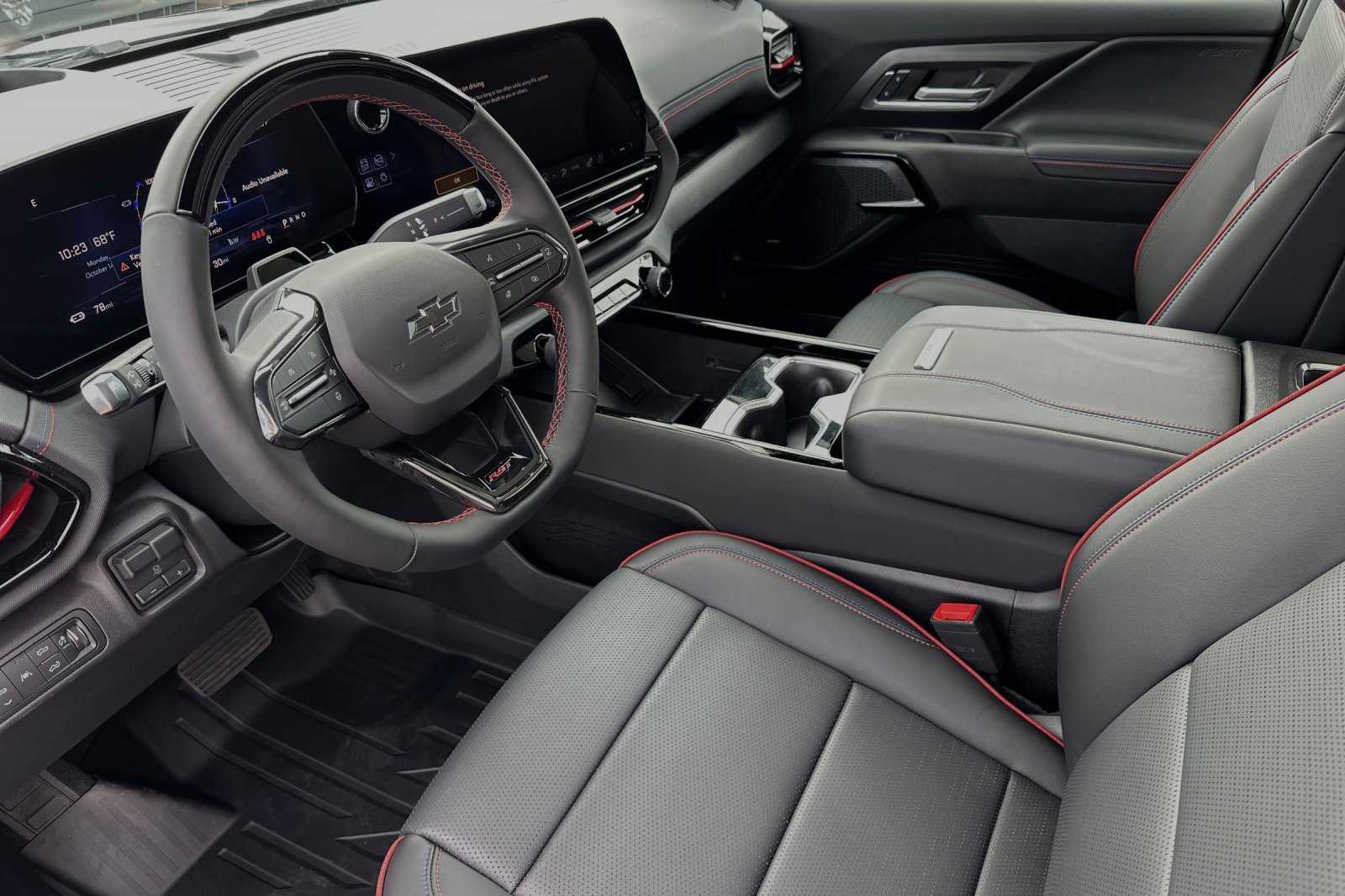 New 2024 Chevrolet Silverado EV RST image 7