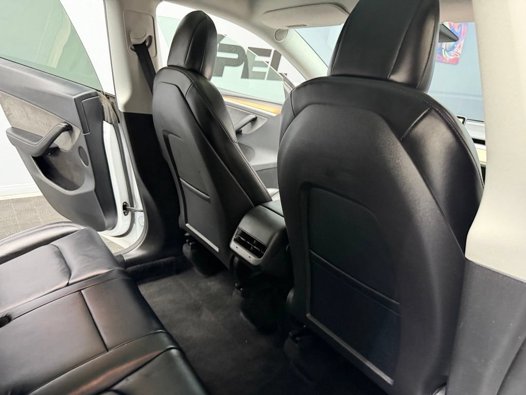 Used 2023 Tesla Model Y Long Range AWD/4WD image 40