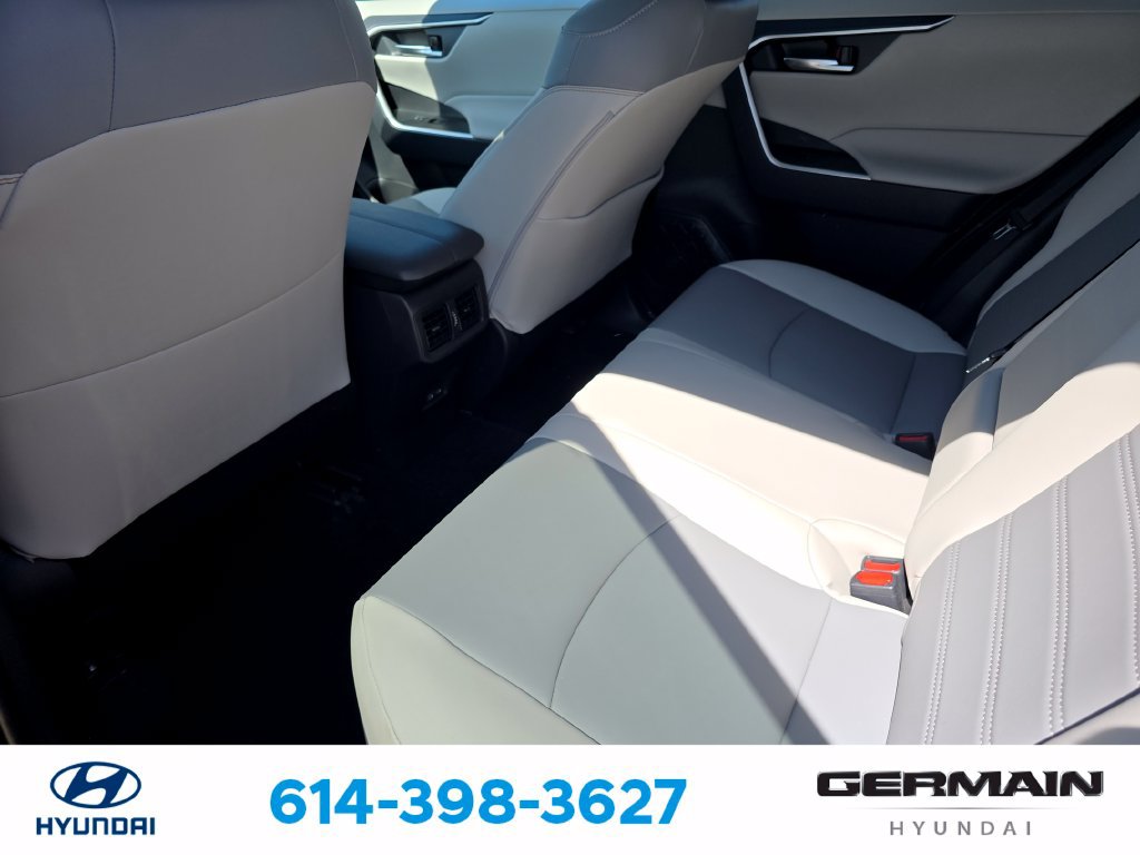 Used 2025 Toyota RAV4 XLE Premium w/ Weather Package AWD/4WD image 20